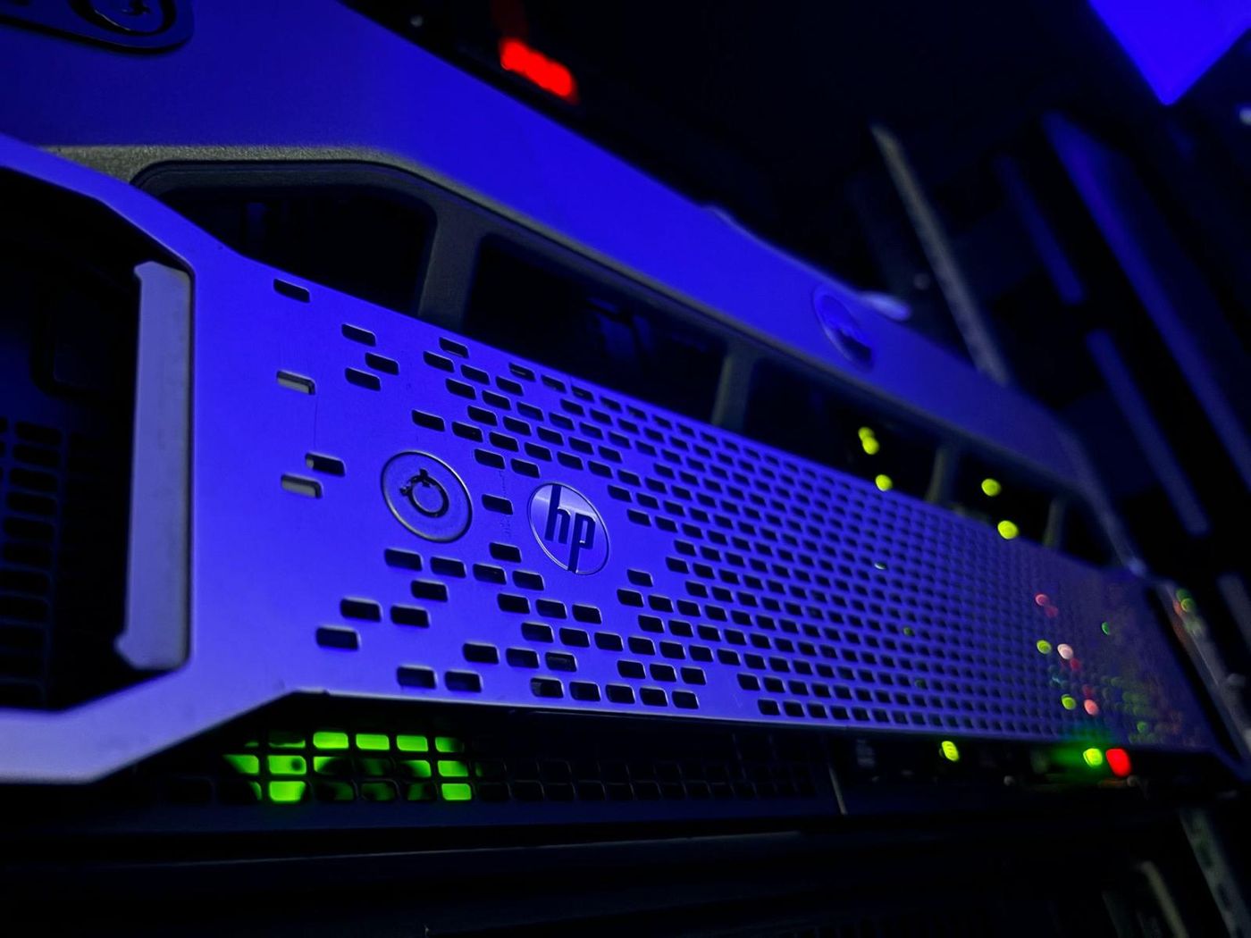 HP sunucular